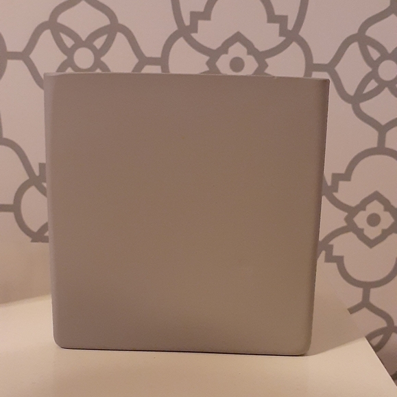 Fabulous Grey Heavy Square Glass Vases-Set of 2 - Picture 4 of 4